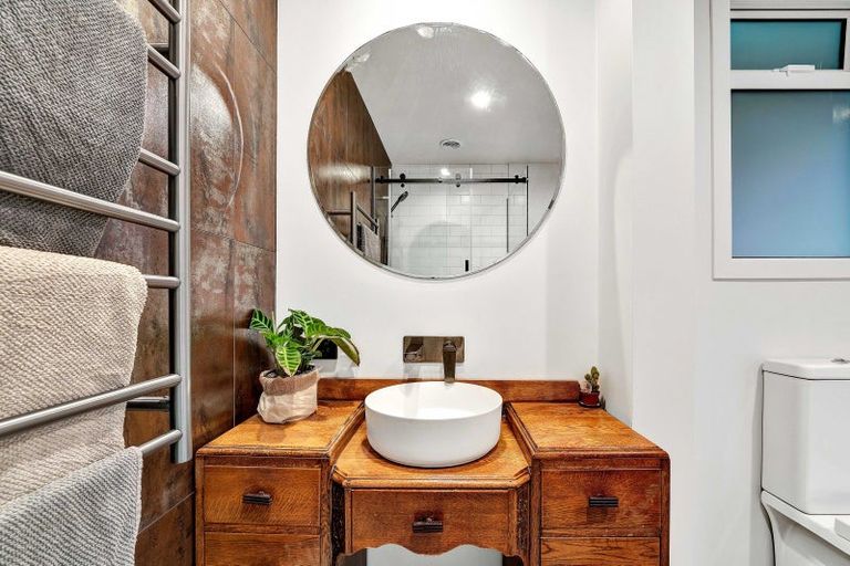 Photo of property in 109 Frankley Road, Frankleigh Park, New Plymouth, 4310