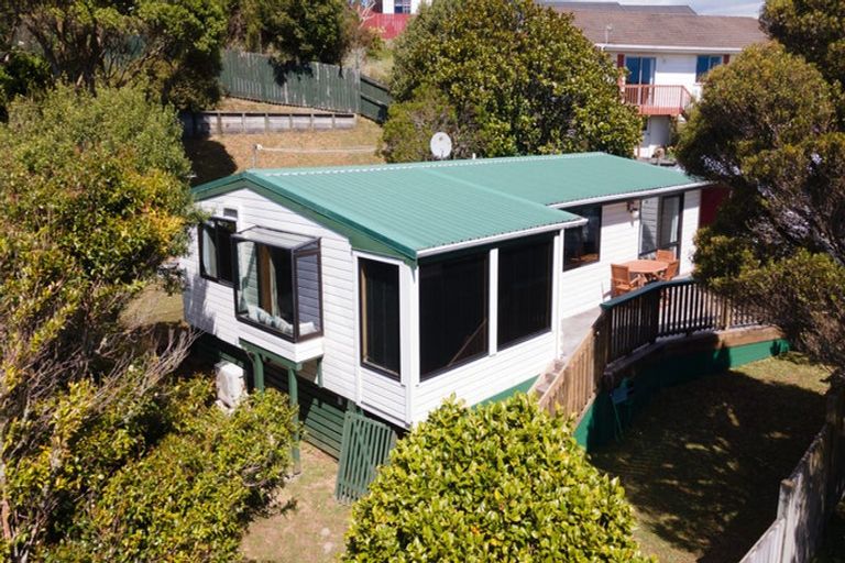 Photo of property in 6 Buccaneer Place, Grenada Village, Wellington, 6037