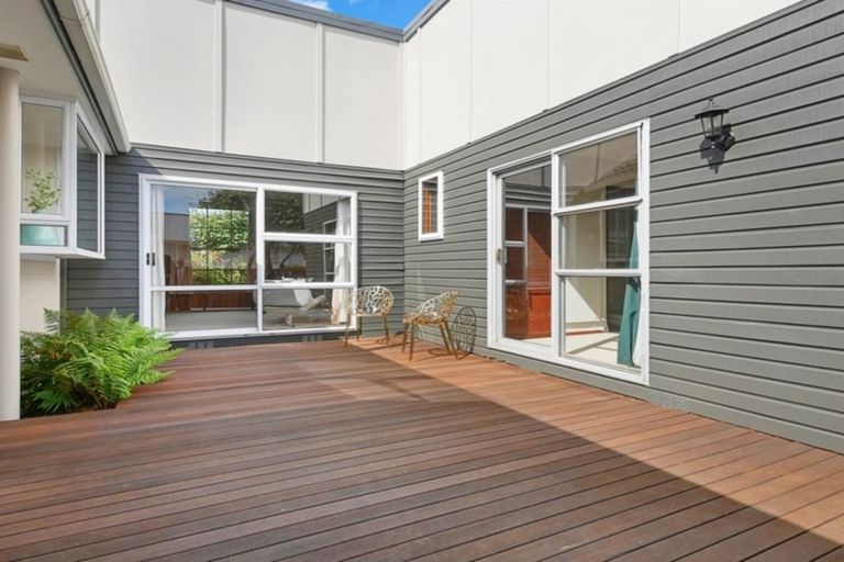 Photo of property in 5 Greenock Street, Redwood, Christchurch, 8051