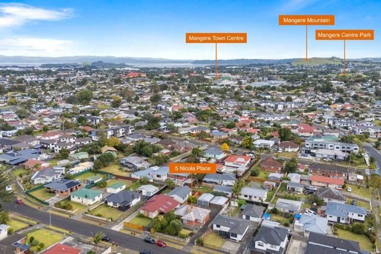 Photo of property in 5 Nicola Place, Mangere, Auckland, 2022