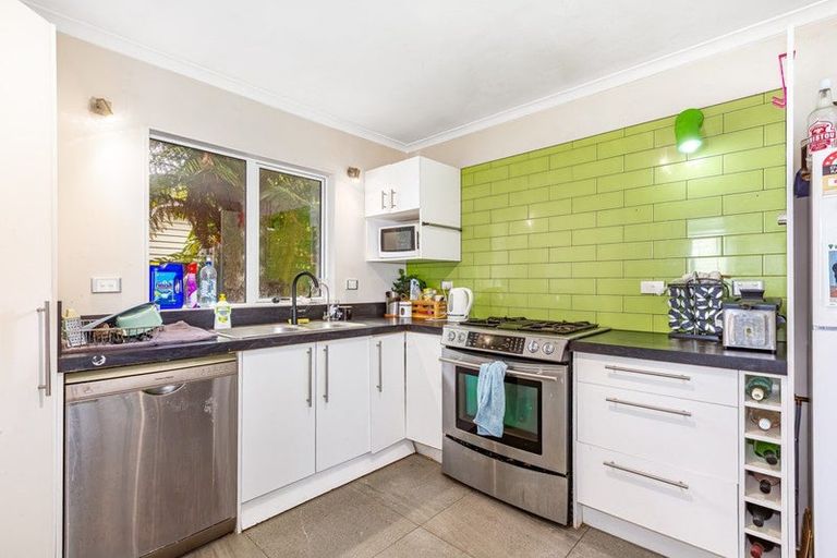 Photo of property in 22 Bridge Road, Birchville, Upper Hutt, 5018