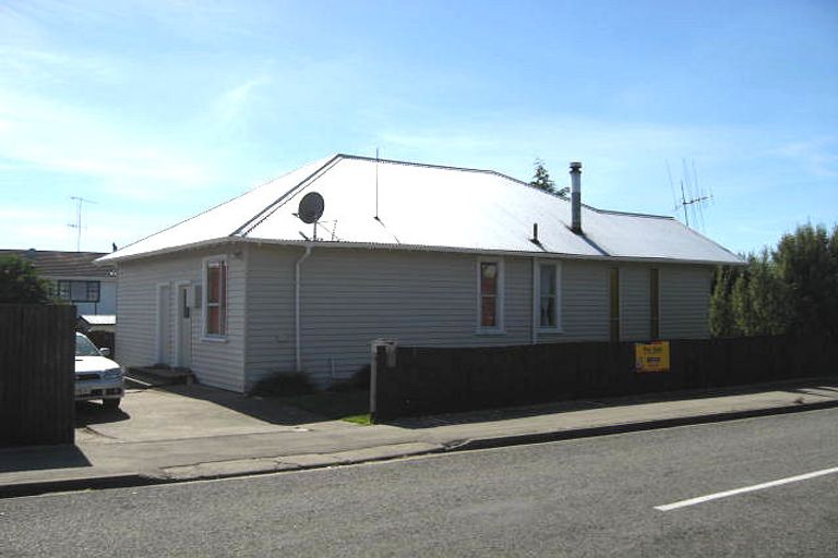 Photo of property in 1 Clifton Terrace, West End, Timaru, 7910