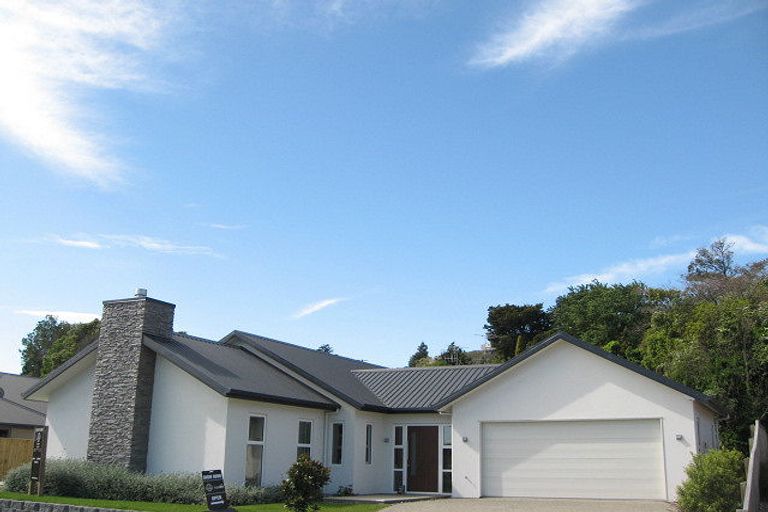 Photo of property in 13 Highview Drive, Wakatu, Nelson, 7011