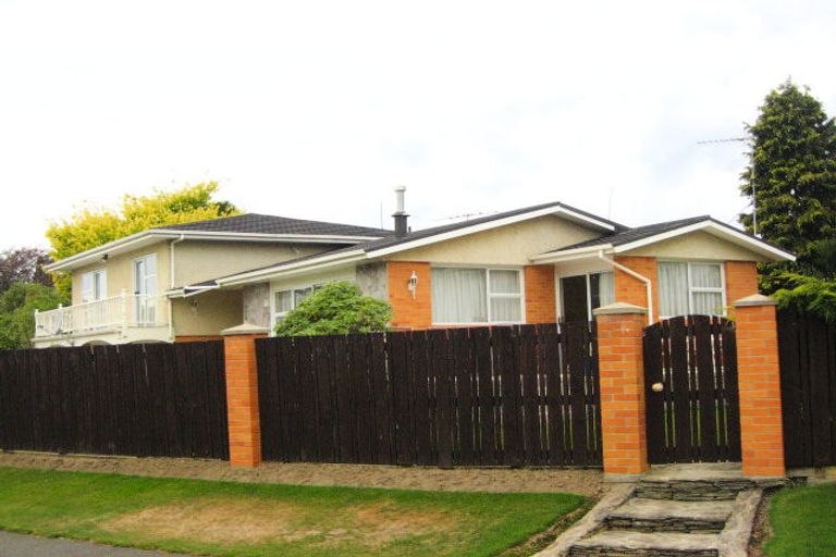 Photo of property in 1 Bremner Street, Fairfield, Dunedin, 9018