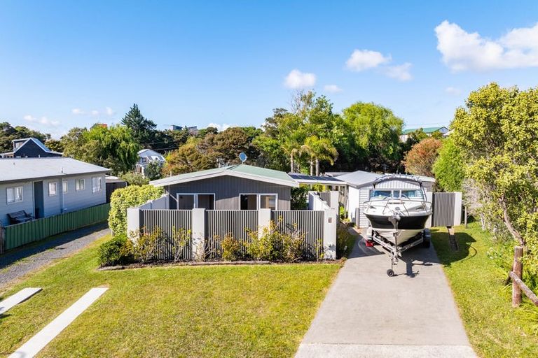 Photo of property in 13 Taranui Place, Mangawhai Heads, Mangawhai, 0505