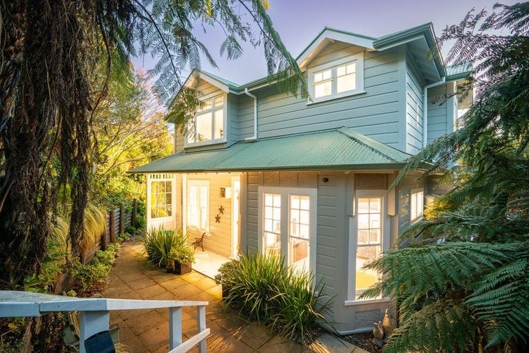 Photo of property in 18 Disley Street, Highbury, Wellington, 6012