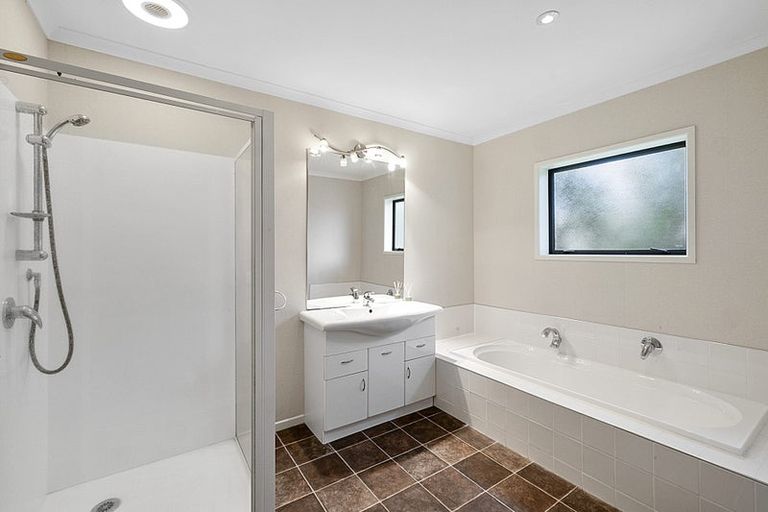 Photo of property in 72 Karamea Street, Whalers Gate, New Plymouth, 4310