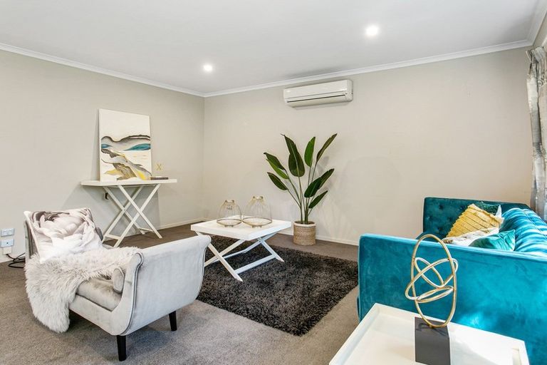 Photo of property in 49a Clare Street, Cambridge, 3434