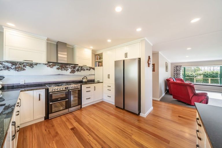 Photo of property in 86 Colletts Road, Mangaroa, Upper Hutt, 5371