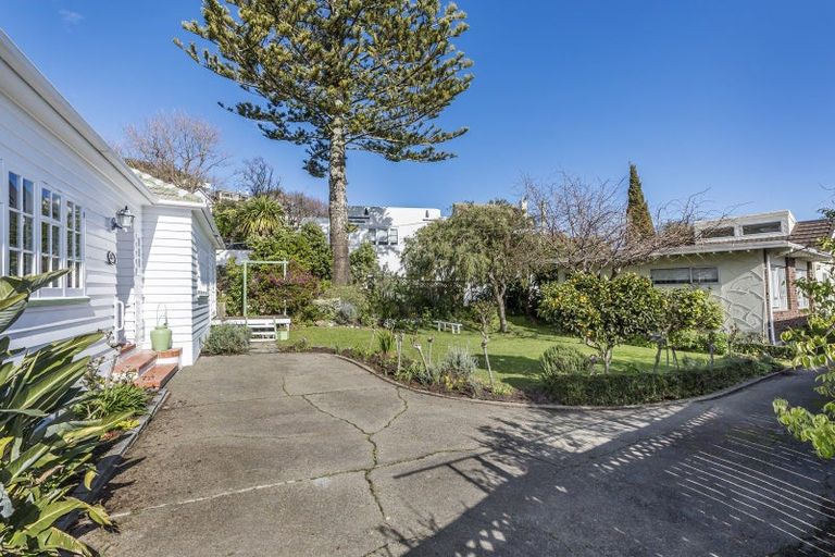 Photo of property in 15 Streatlam Crescent, Strathmore Park, Wellington, 6022