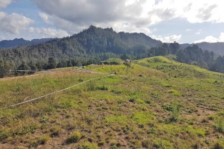 Photo of property in 28 Azimuth Road, Tairua, 3508