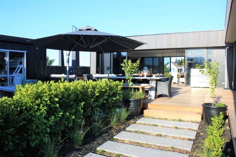 Photo of property in 142 Waterways Parade, Pauanui, Hikuai, 3579