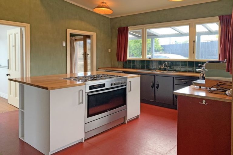 Photo of property in 240 Clyde Street, Balclutha, 9230