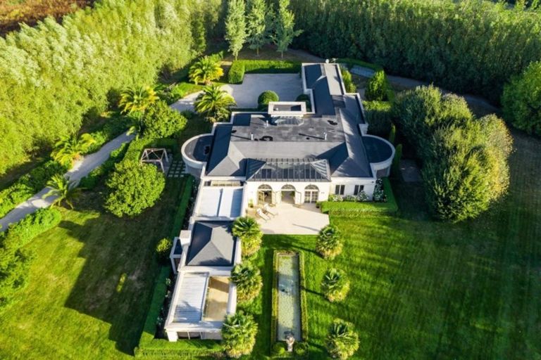 Photo of property in 472 Pound Road, Yaldhurst, Christchurch, 7676