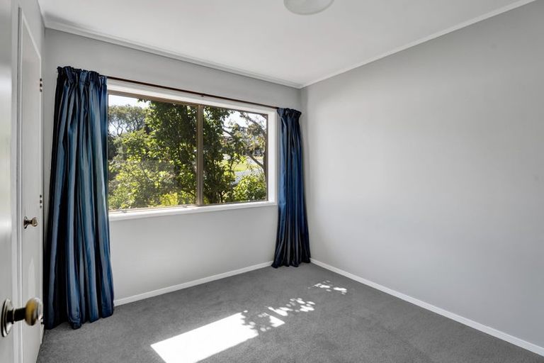 Photo of property in 87 Heta Road, Highlands Park, New Plymouth, 4312