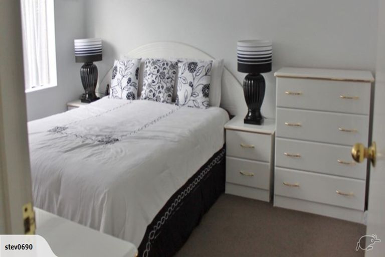 Photo of property in 2/46 Hollyford Avenue, Bryndwr, Christchurch, 8053