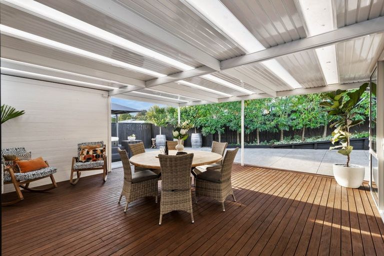 Photo of property in 6 Andre Rise, Stanmore Bay, Whangaparaoa, 0932