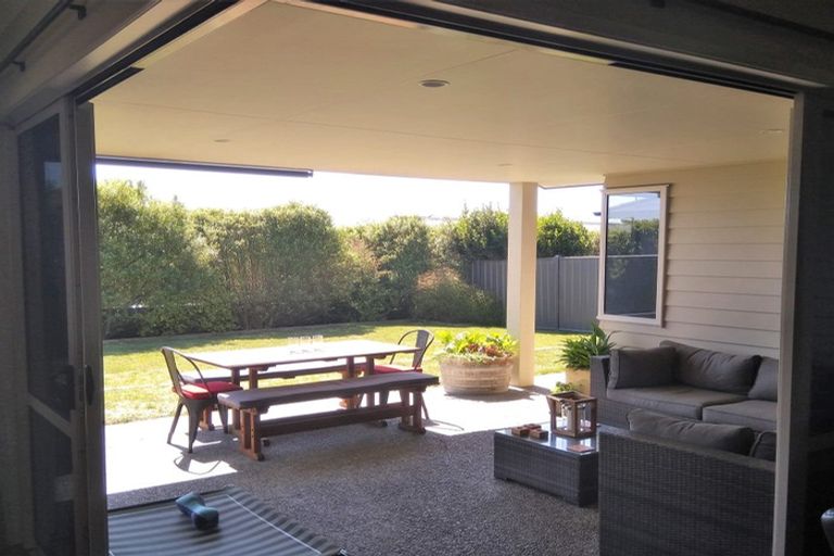 Photo of property in 19 Karoola Place, Havelock North, 4130