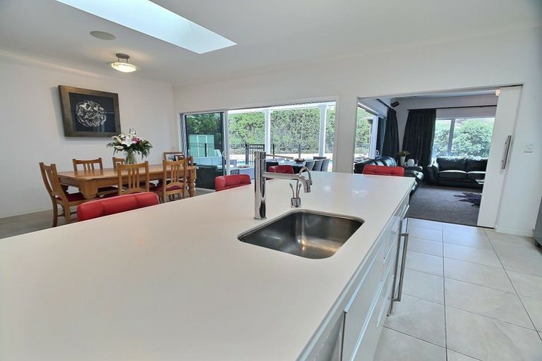 Photo of property in 115 Kent Terrace, Taradale, Napier, 4112