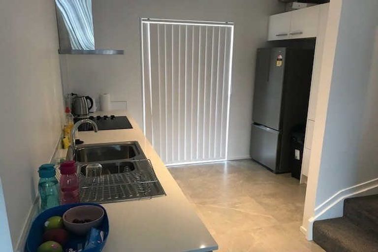 Photo of property in 2/10 Silver Moon Road, Albany Heights, Auckland, 0632