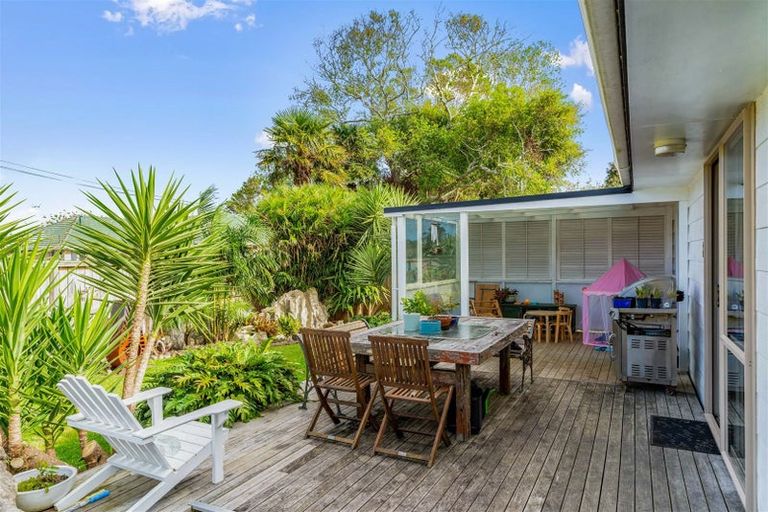 Photo of property in 5 South Road, Waipu, 0510