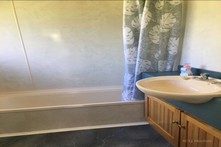 Photo of property in 31 Ruane Street, Glenavy, Waimate, 7980