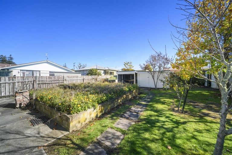 Photo of property in 16 Maunder Street, Marton, 4710