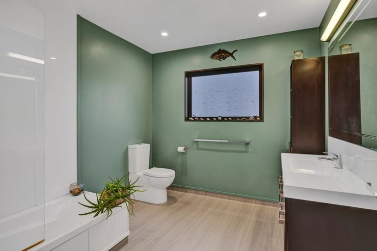 Photo of property in 77a Dixon Avenue, Hawera, 4610