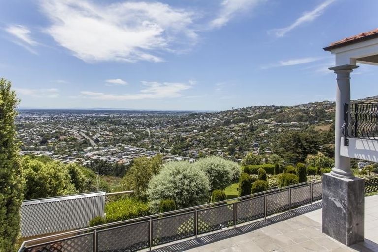Photo of property in 80 Longhurst Terrace, Cashmere, Christchurch, 8022