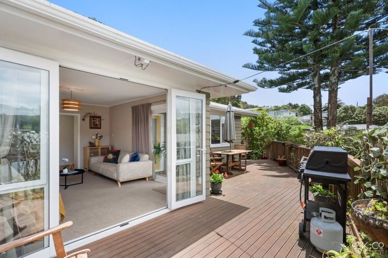 Photo of property in 67 Bird Grove, Stokes Valley, Lower Hutt, 5019