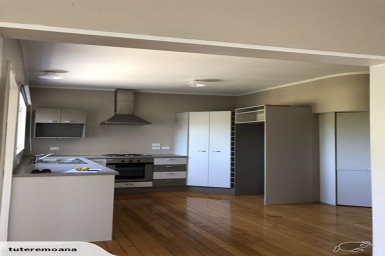 Photo of property in 72 Kent Street, Carterton, 5713