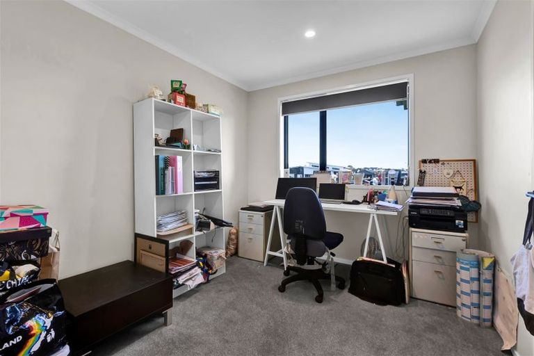 Photo of property in 3 Jules Crescent, Bell Block, New Plymouth, 4312