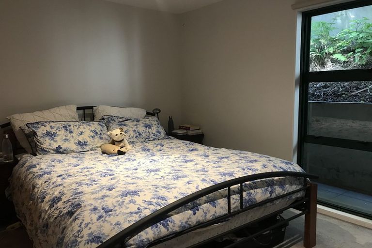 Photo of property in 50b Hawker Street, Mount Victoria, Wellington, 6011