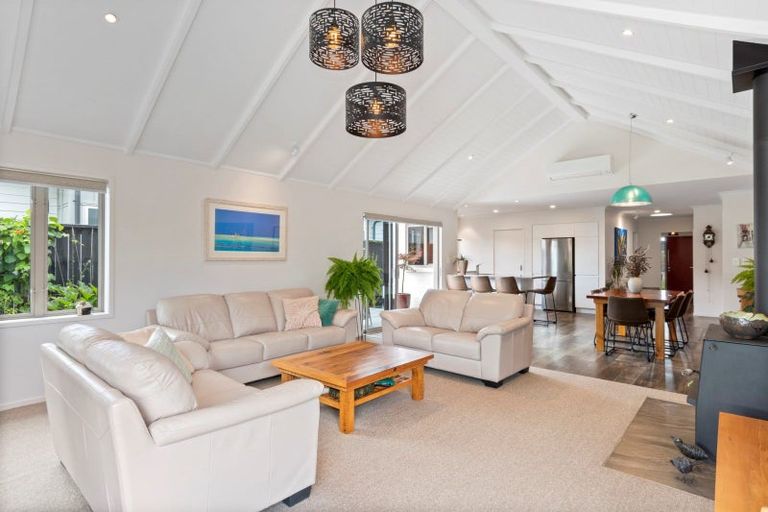 Photo of property in 104 Coast Boulevard, Papamoa Beach, Papamoa, 3118