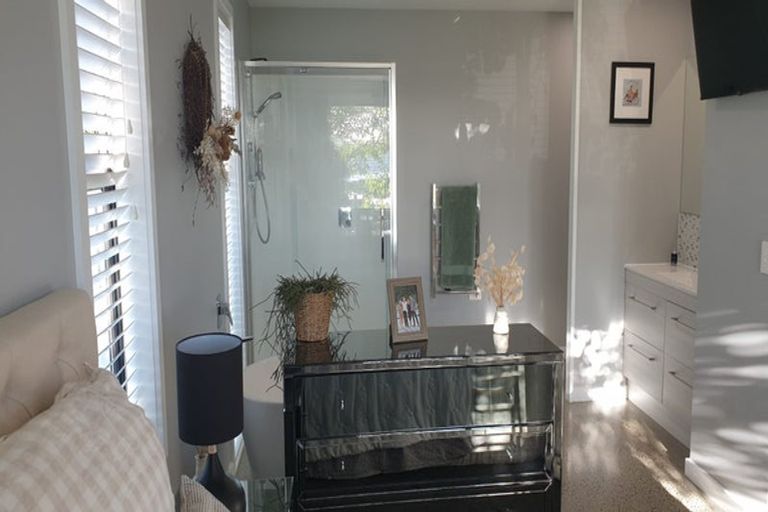 Photo of property in 43 Kittyhawk Drive, Kinloch, Taupo, 3377