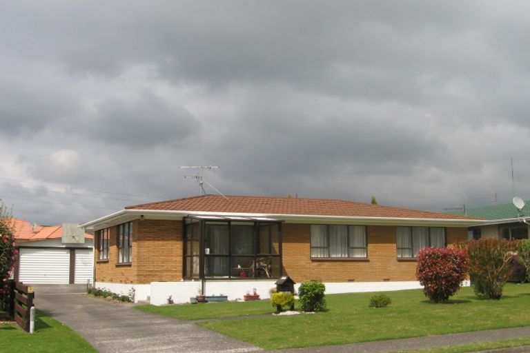 Photo of property in 43 Neri Crescent, Pomare, Rotorua, 3015