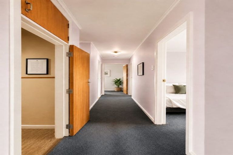 Photo of property in 28 Lewis Street, Glenview, Hamilton, 3206