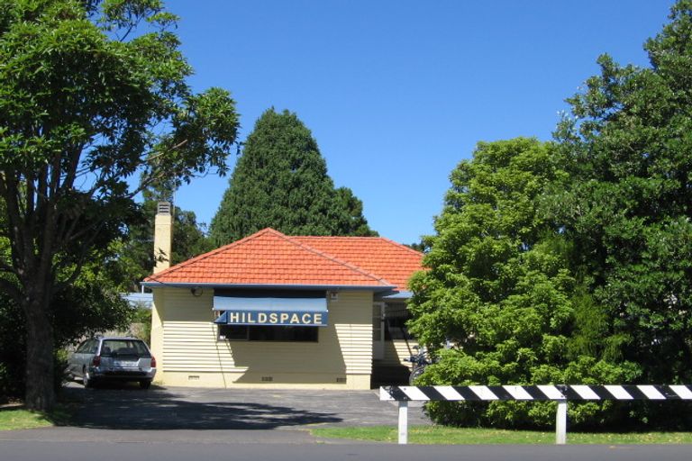 Photo of property in 208 Onewa Road, Birkenhead, Auckland, 0626