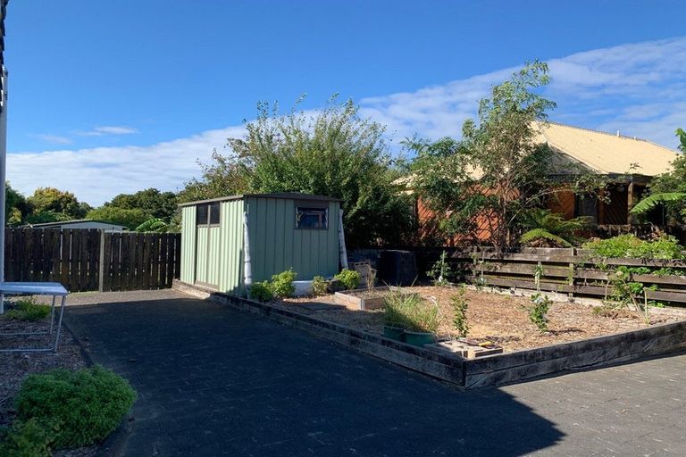 Photo of property in 3 Calluna Crescent, Totara Heights, Auckland, 2105