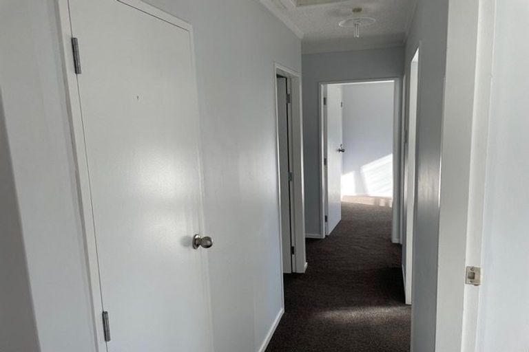 Photo of property in 63 Percy Dyett Drive, Karori, Wellington, 6012