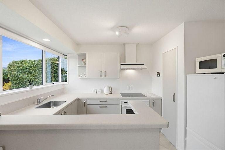 Photo of property in 8 Kennedys Bush Road, Halswell, Christchurch, 8025