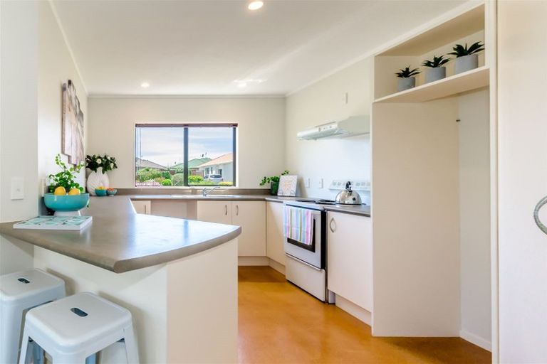 Photo of property in 16 Beachwater Grove, Paraparaumu Beach, Paraparaumu, 5032