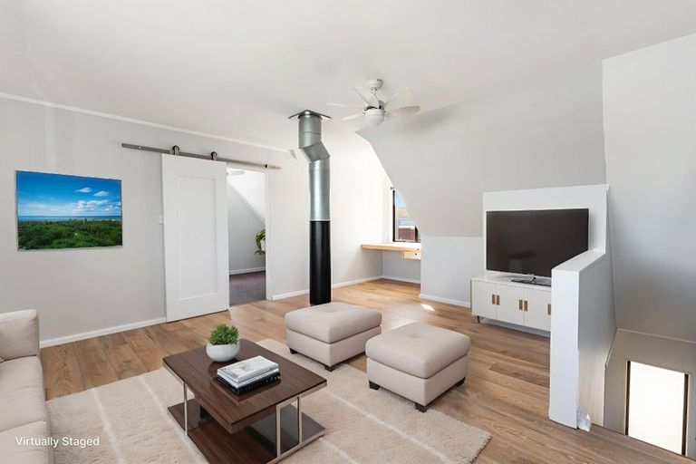 Photo of property in 37 Erris Street, Johnsonville, Wellington, 6037