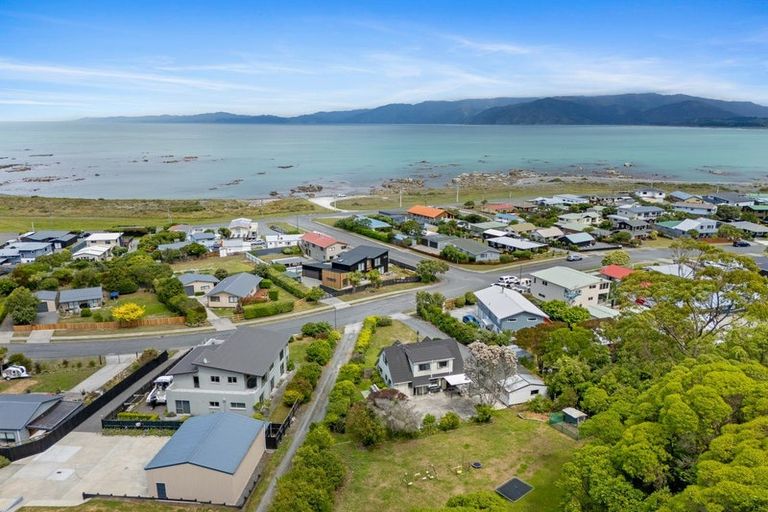 Photo of property in 40 Kotare Place, South Bay, Kaikoura, 7300