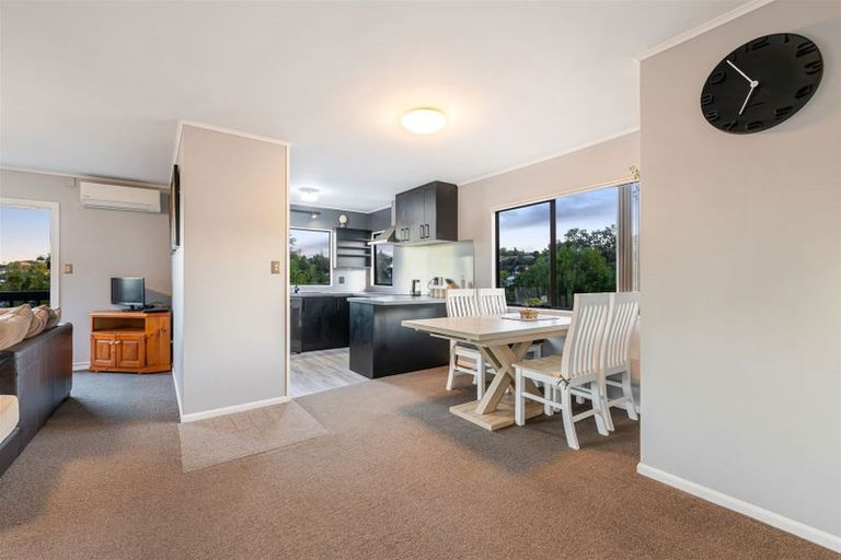 Photo of property in 38 Garton Drive, Massey, Auckland, 0614