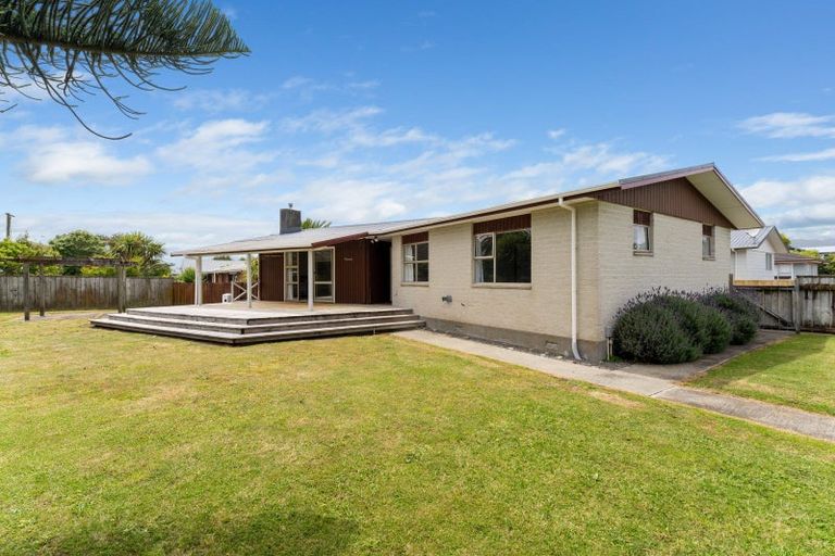 Photo of property in 57 Martin Road, Paraparaumu Beach, Paraparaumu, 5032