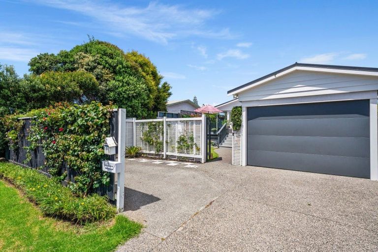 Photo of property in 932a Papamoa Beach Road, Papamoa Beach, Papamoa, 3118