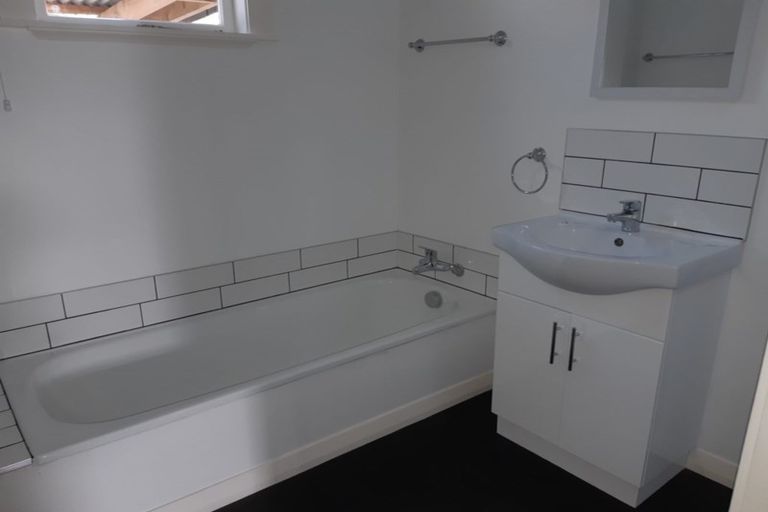 Photo of property in 6 Hayward Street, Featherston, 5710