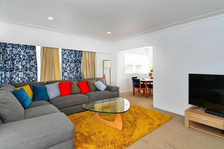 Photo of property in 35 Heybridge Street, Manurewa, Auckland, 2102