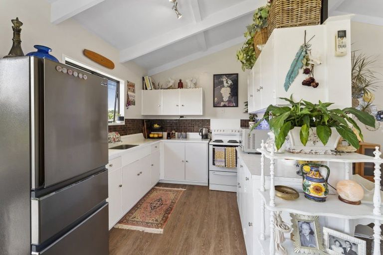 Photo of property in 33 Babbacombe Avenue, Otaki Beach, Otaki, 5512